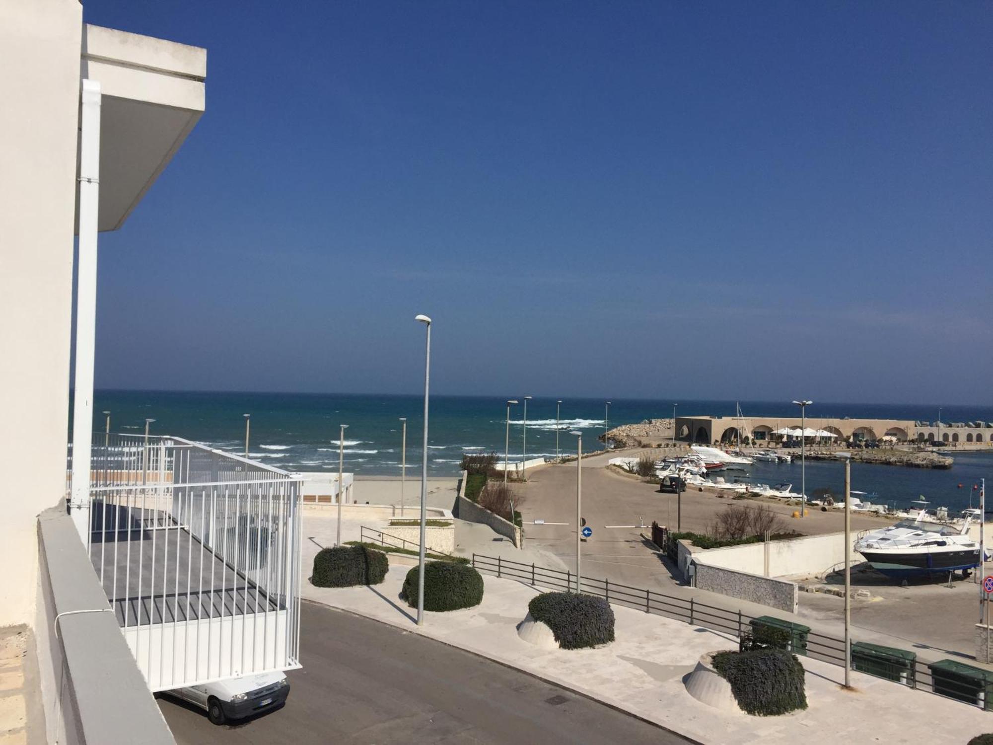 Casa Sul Mare - Wifi Free - Parcheggio Privato Lejlighed San Foca Eksteriør billede